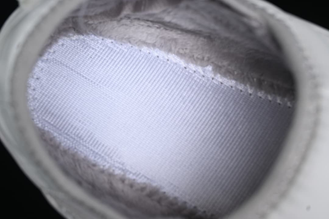 The North Face ThermoBall Traction Mule Slippers White
