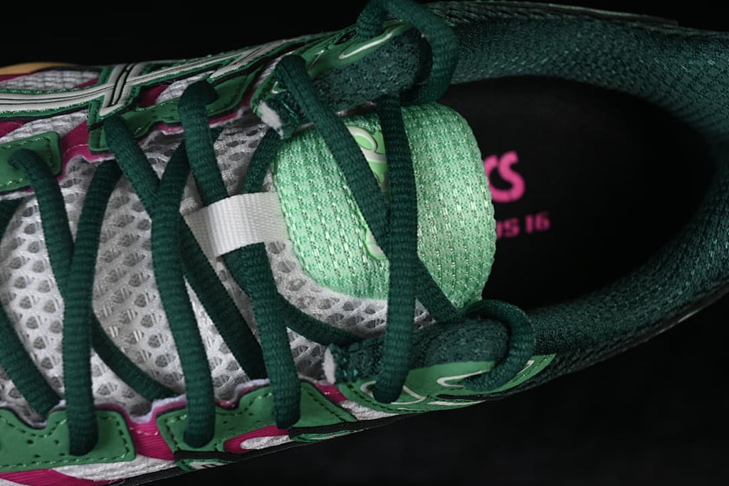 ASICS GEL-CUMULUS 16 Cream Ivory Green Sneakers 1203A763-100