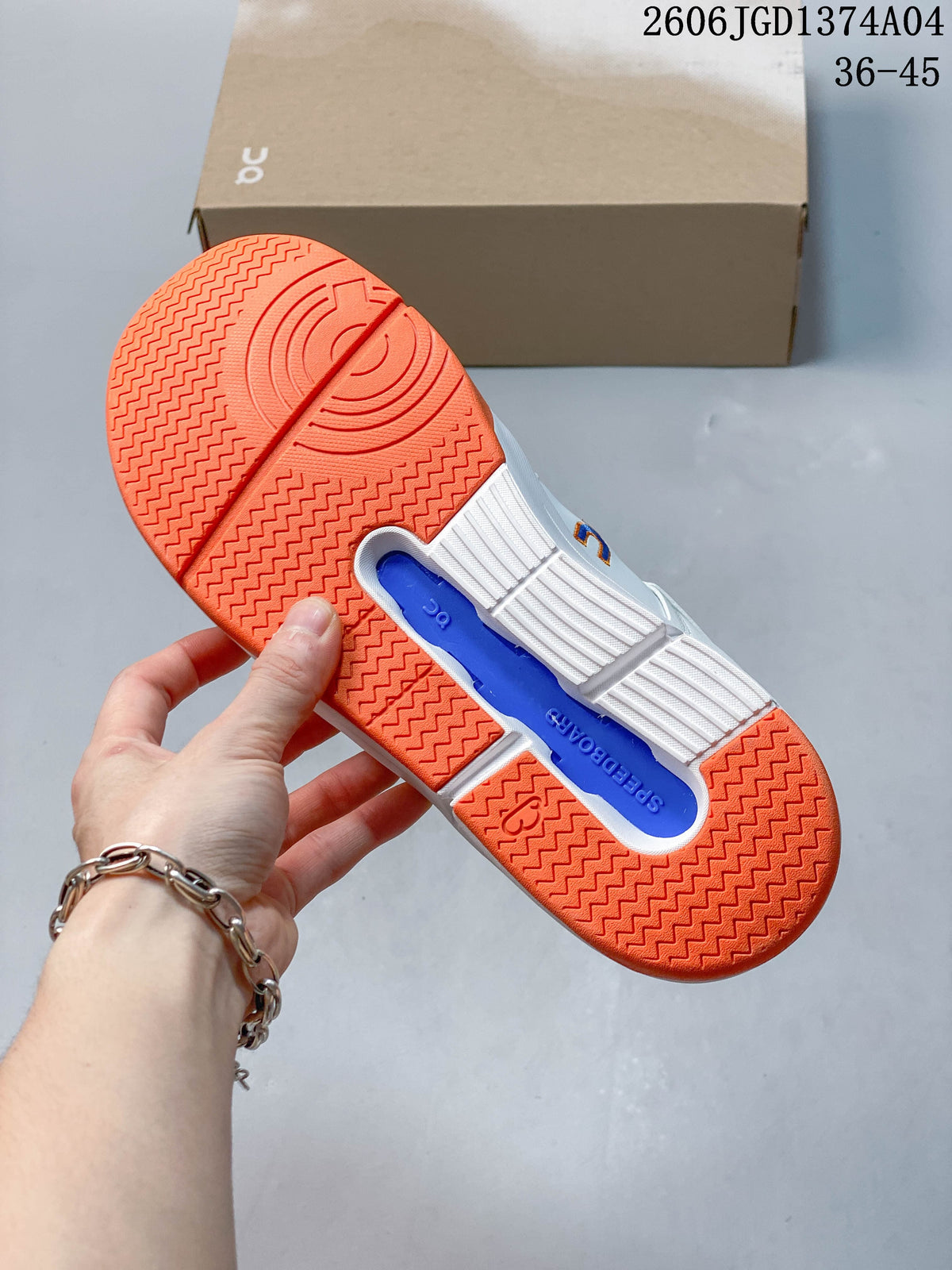 On THE Roger Clubhouse White Orange Sneakers 06JGD1374A04
