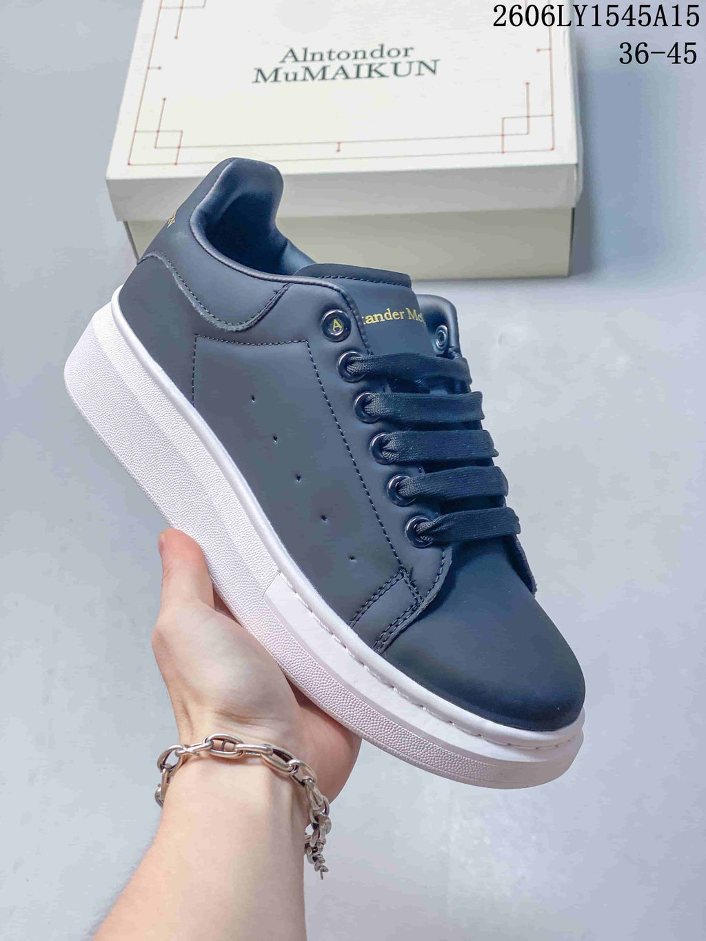 Alexander McQueen 68155ASOWE Navy Platform Sneakers