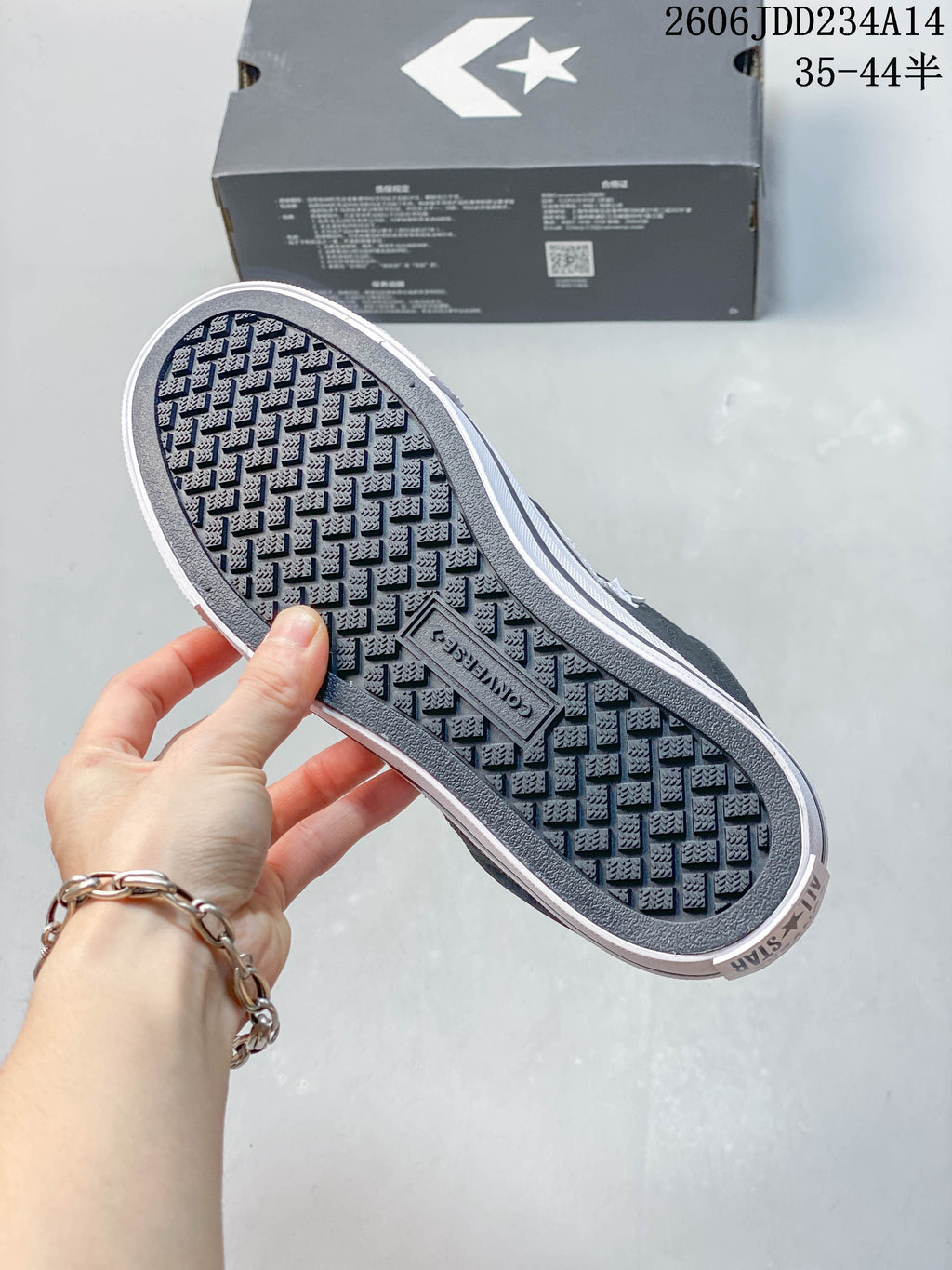 Converse Low-Top Lace-Up Sneakers in Charcoal