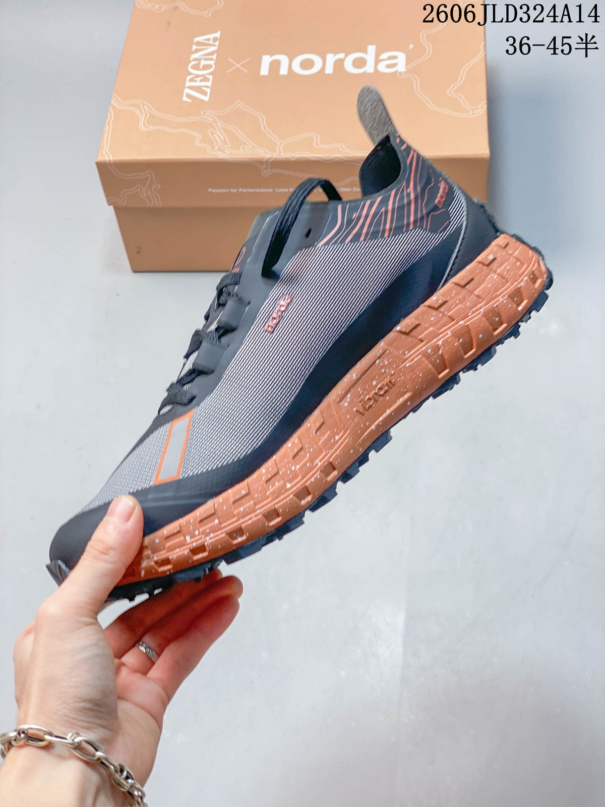 Norda 001 Low-Top Running Shoes in Gray and Orange