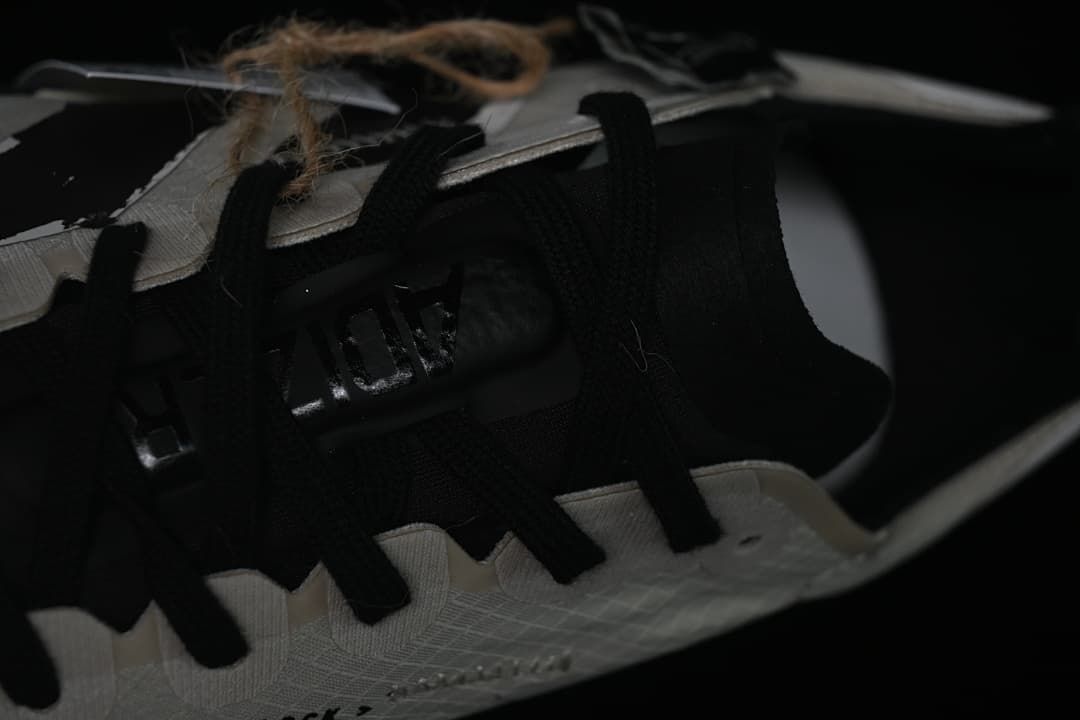 Y-3 Adizero Adios 4M Running Shoes Beige Black JR6656