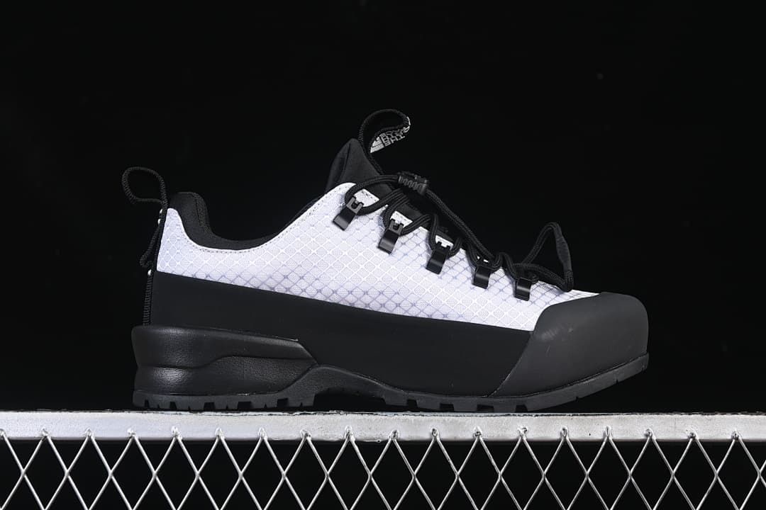 The North Face Glenclyffe Low Hiking Shoes, White/Black