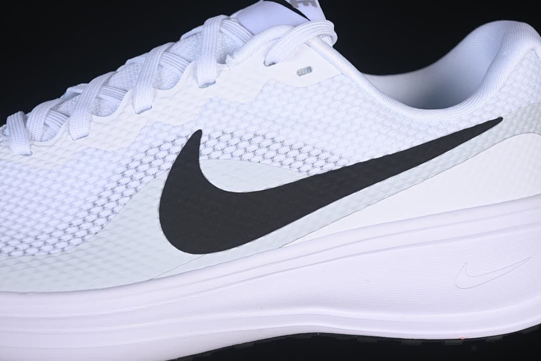 Nike Revolution 8 Running Shoes White Black HJ9198-101