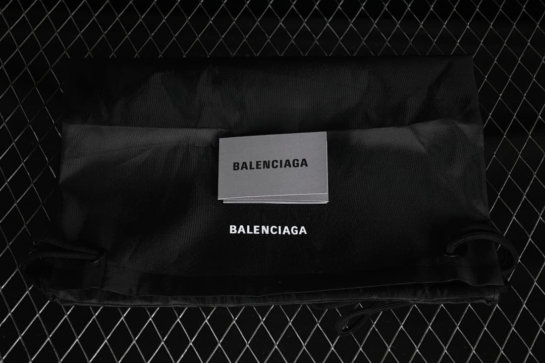 Balenciaga 3XL Sneaker in Champagne W3BR50208