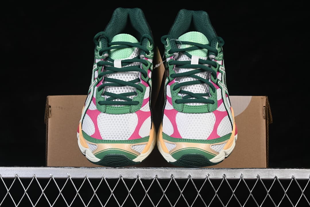 ASICS GEL-CUMULUS 16 Cream Ivory Green Sneakers 1203A763-100