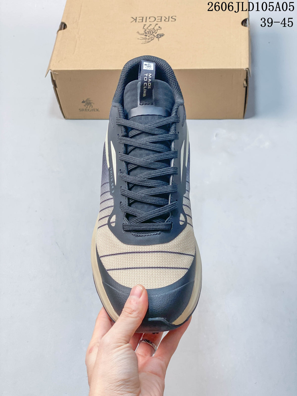 SREGIEK Norvan 2556 GTX Outdoor Sneakers, Navy and Beige