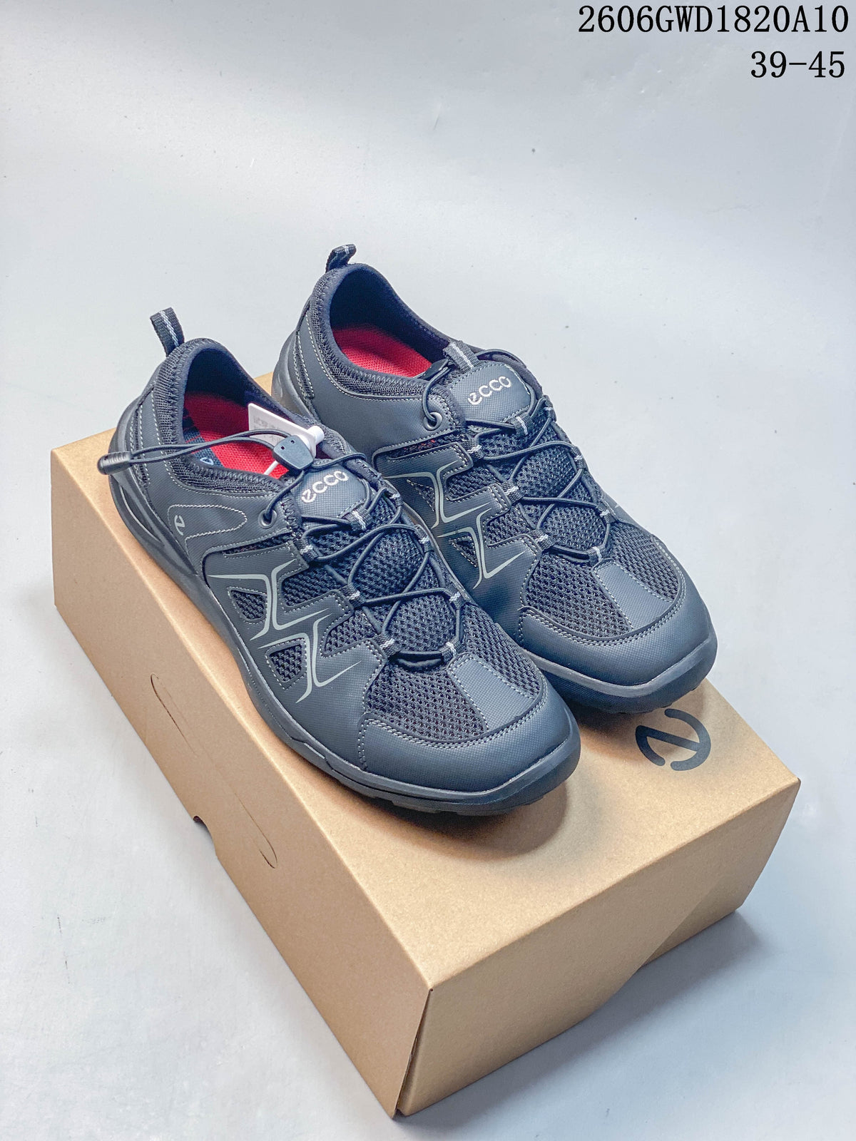 ECCO Men's Grey Mesh Low-Top Sneakers 2606GWD1820A10