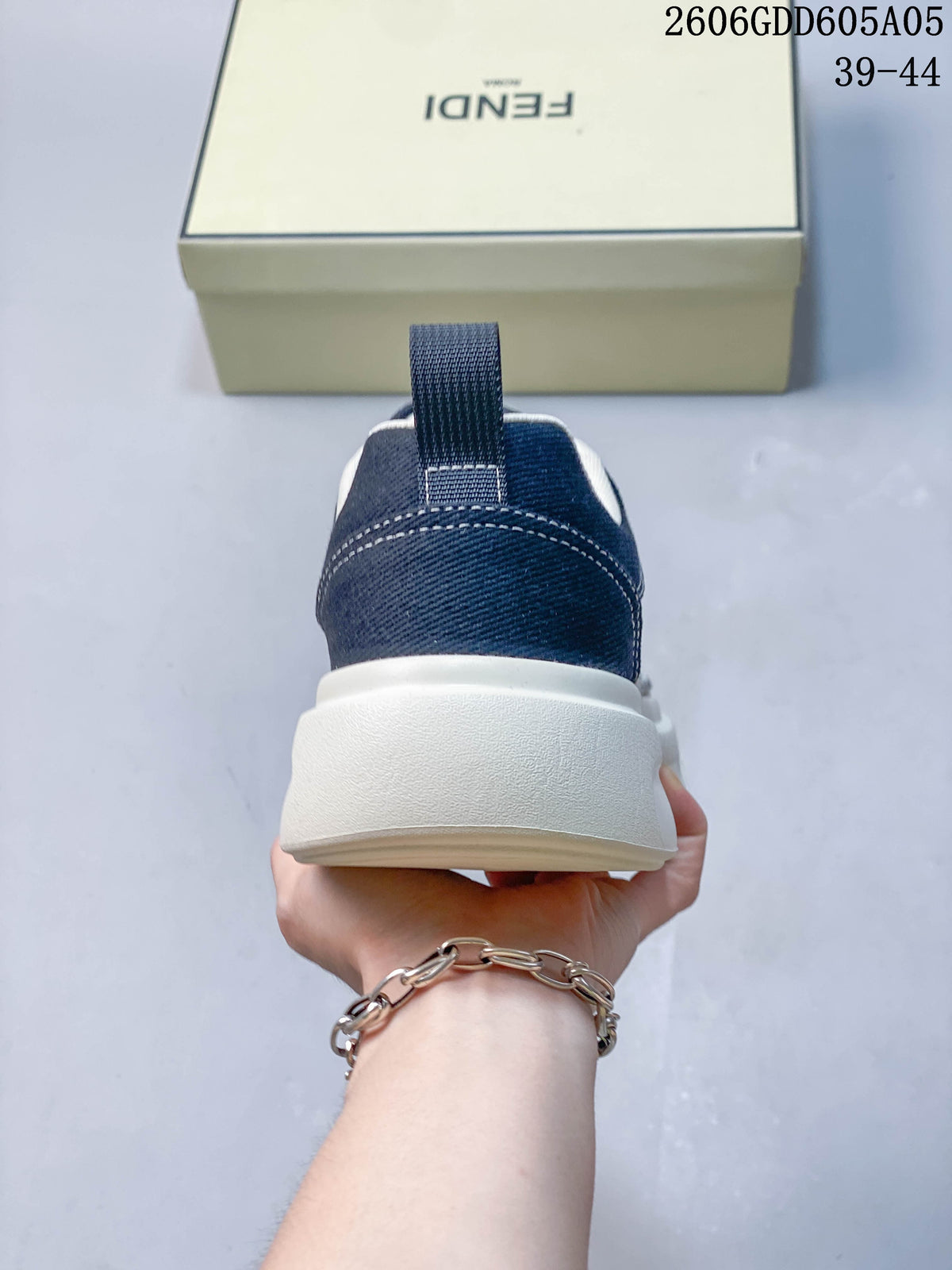 Fendi 06GDD605A05 Navy Patterned Low-Top Sneakers