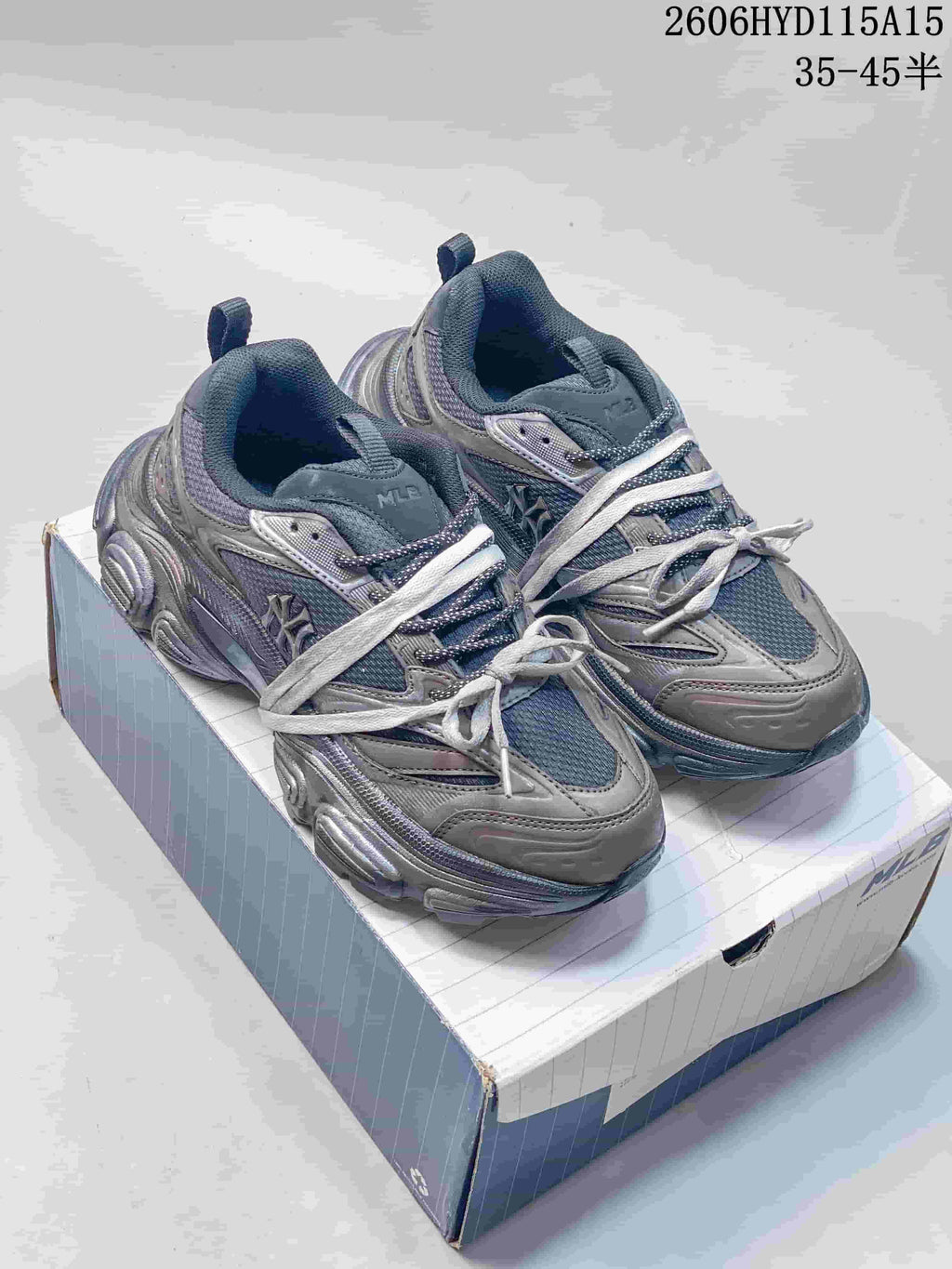 MLB Winner Chunky Low-Top Sneakers, Silver Gray, 3ASHWD05N