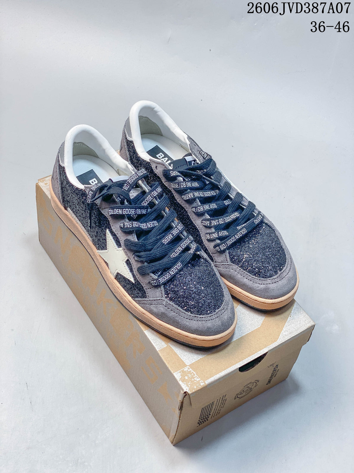 Golden Goose Super-Star Low-Top Sneakers in Gray Glitter