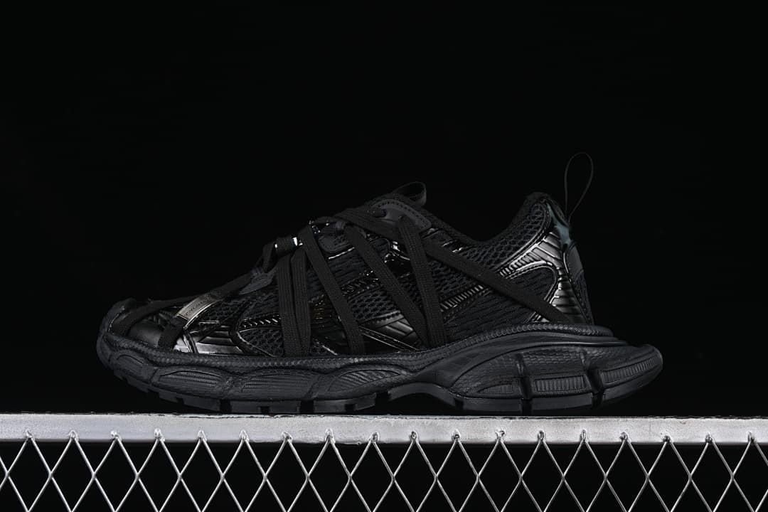 Balenciaga 3XL Sneaker in Black, Style W3XCH1000