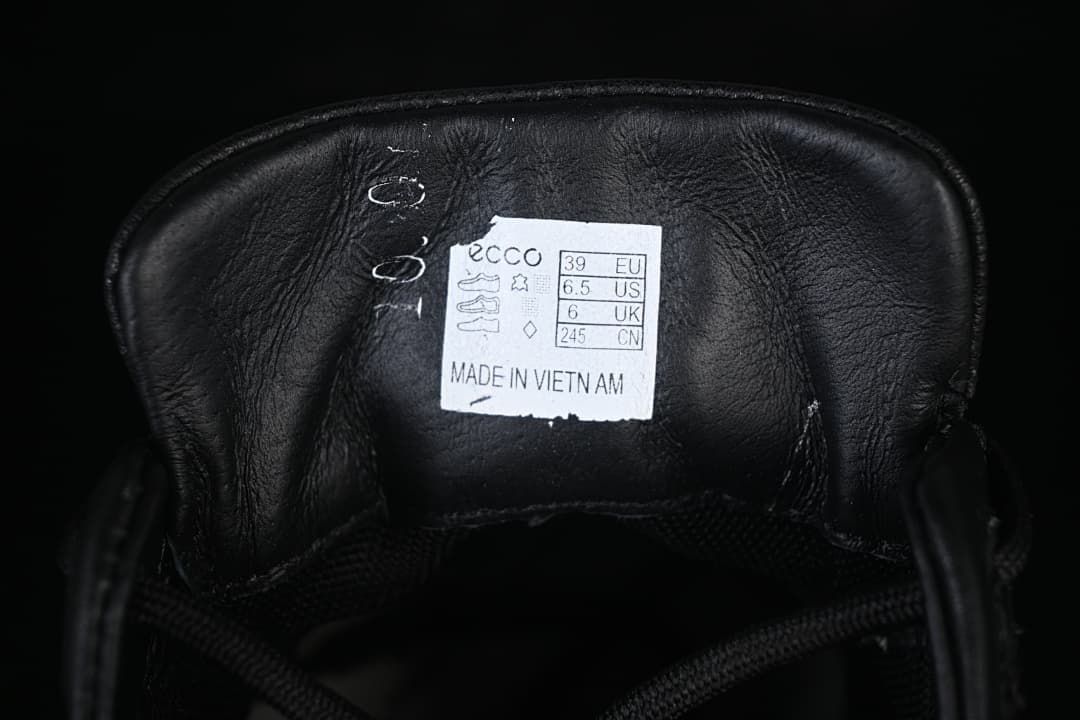 ECCO BIOM 825101 Black Leather Casual Sneakers