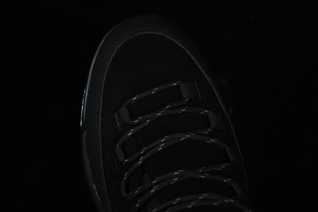 The North Face NF0A8AD9 Mid-Cut Hiking Shoes, Black