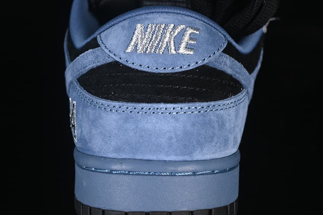 Nike SB Dunk Low Supreme Blue Black Skate Shoes HQ8487-400