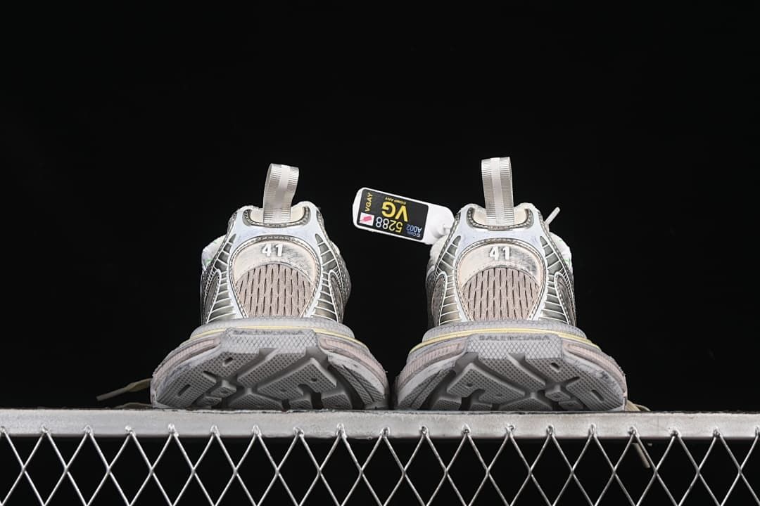Balenciaga 3XL Sneaker in Champagne W3BR50208