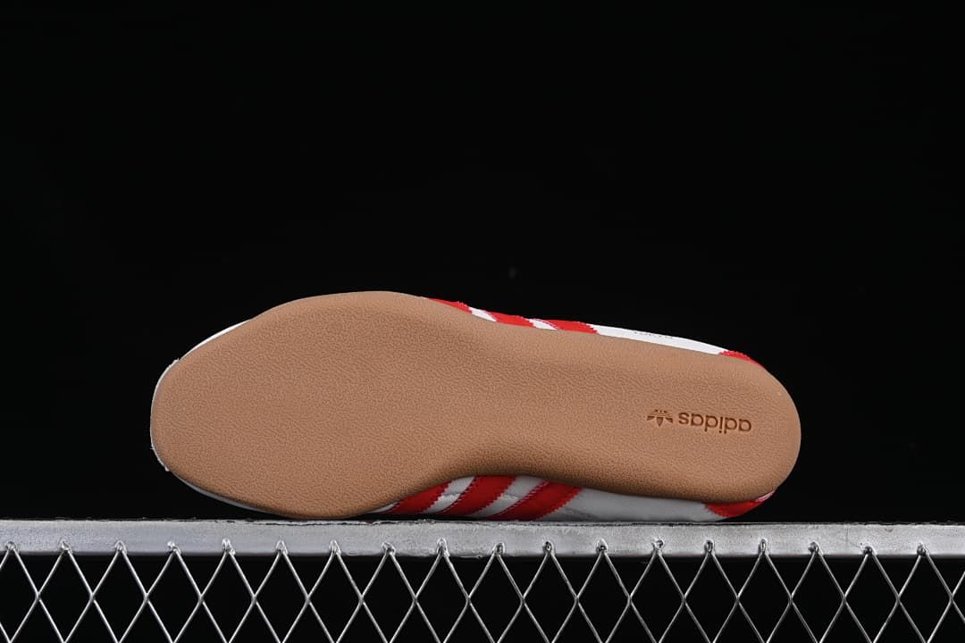 adidas Tokyo W JI3300 Sneakers in White and Red