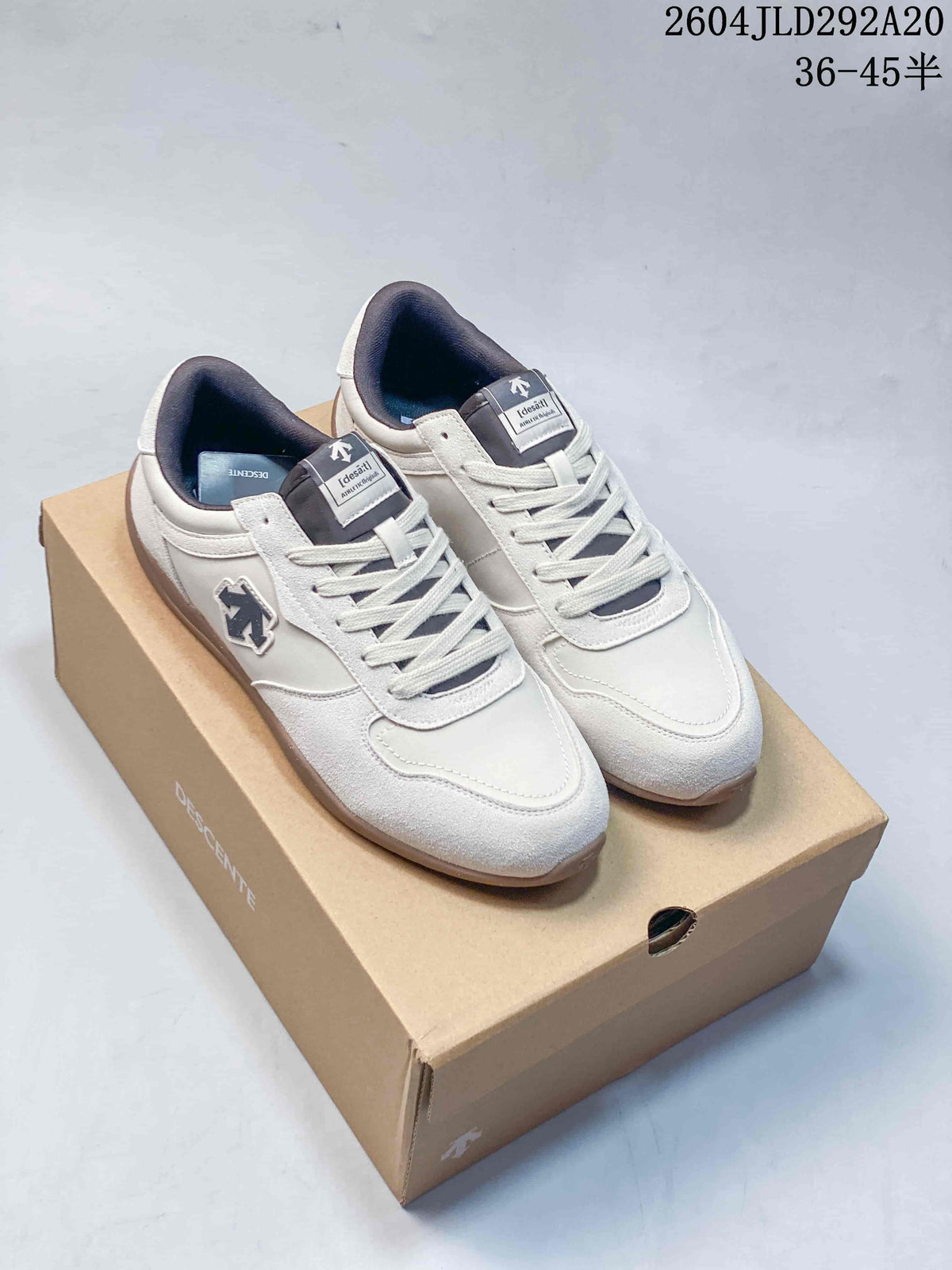 Descente Chron Tempo Slim Retro Low-Profile Sneakers