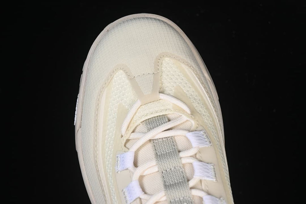 The North Face Offtrail V E Hiking Shoe - White Dune