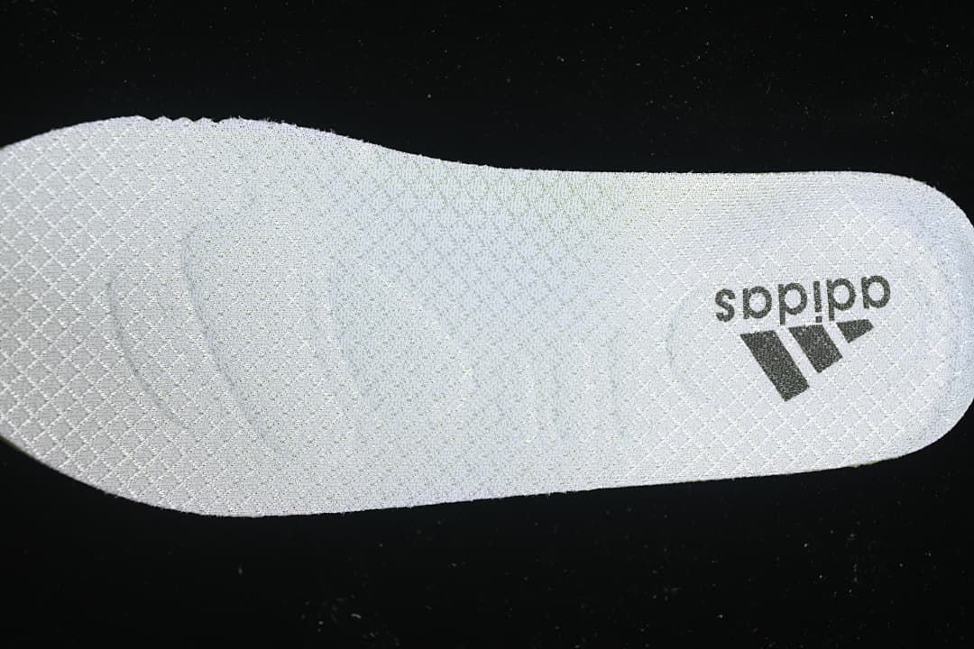 adidas Adistar Kids Sneakers in White and Purple