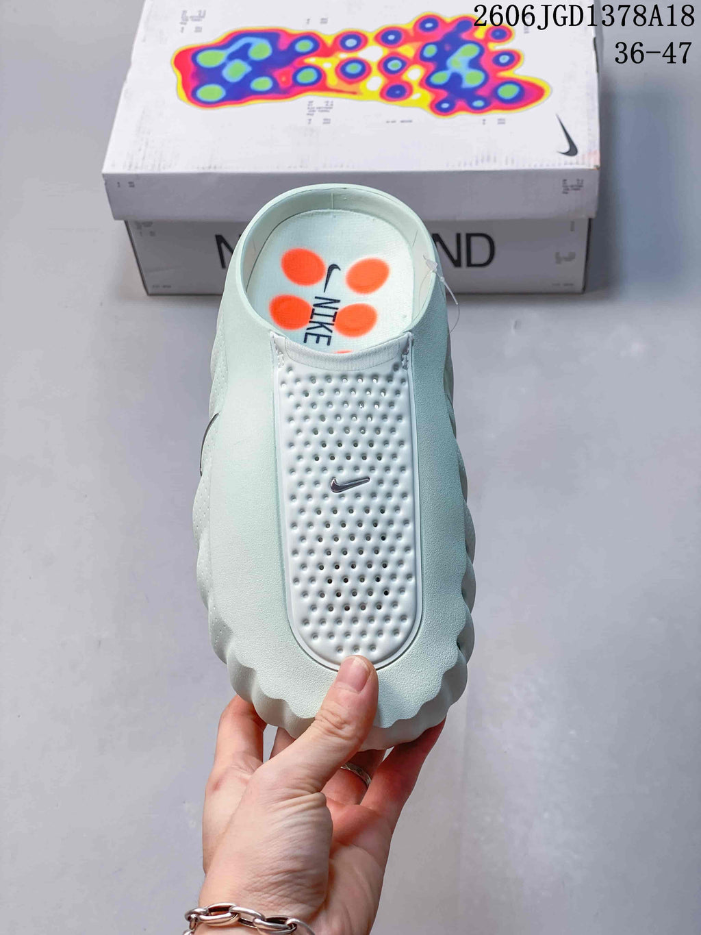 Nike Mind 001 Recovery Slides in Pale Mint