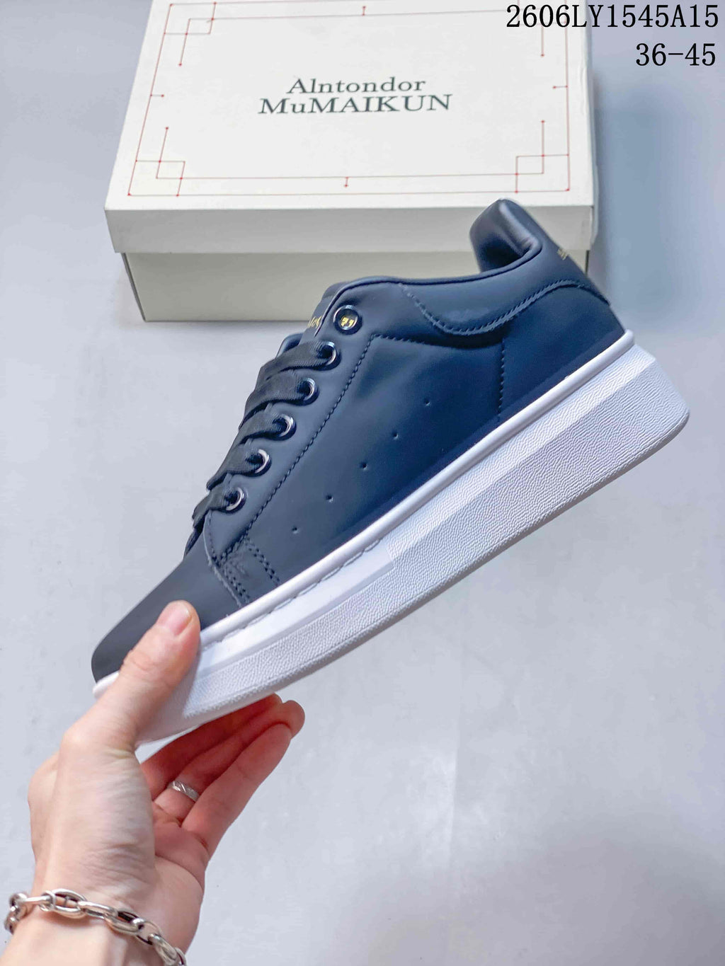 Alexander McQueen 68155ASOWE Navy Platform Sneakers