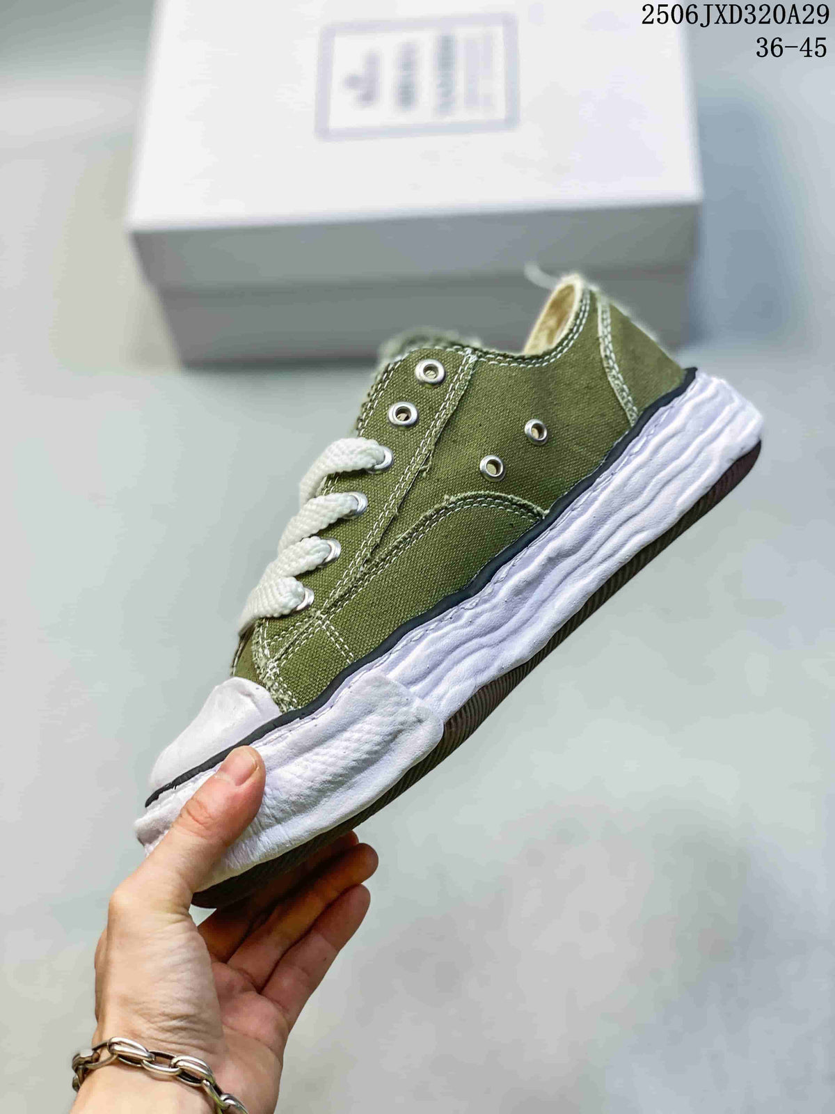 Maison MIHARA YASUHIRO Blakey Low-Top Sneakers, Olive