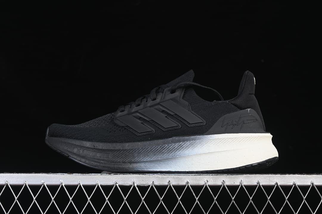 Y-3 x adidas Ultraboost 5 Sneakers Black JR6647