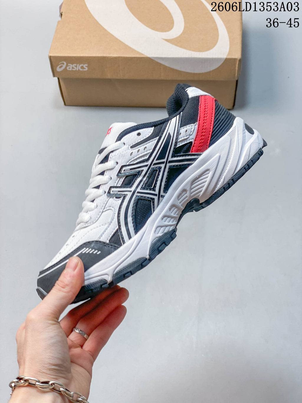 ASICS GEL-170TR White and Navy Sneakers 1203A096-200