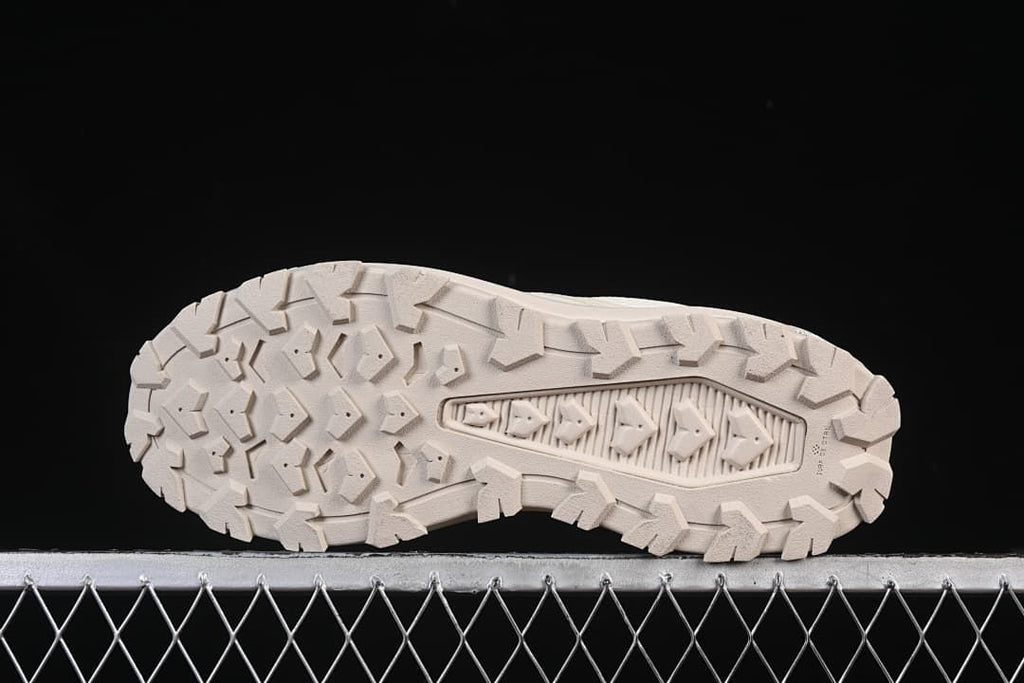 The North Face Offtrail V E Hiking Shoe - White Dune