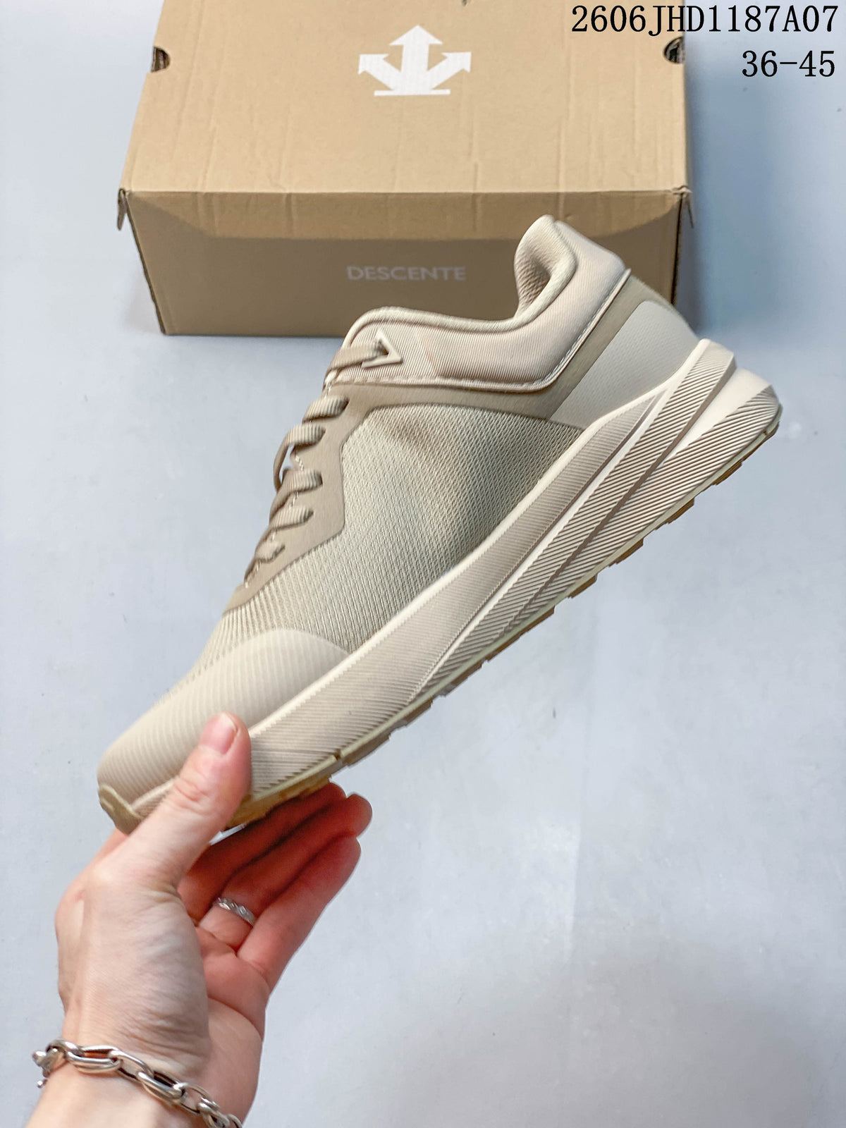 DESCENTE LAVITATE TRAIL WIRE 3.0 Beige Sneakers JHD1187A07
