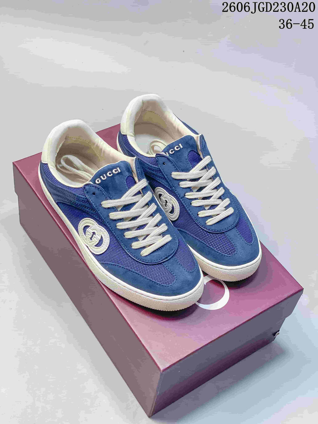 Gucci G75 Blue Low-Top Lace-Up Sneakers 612200