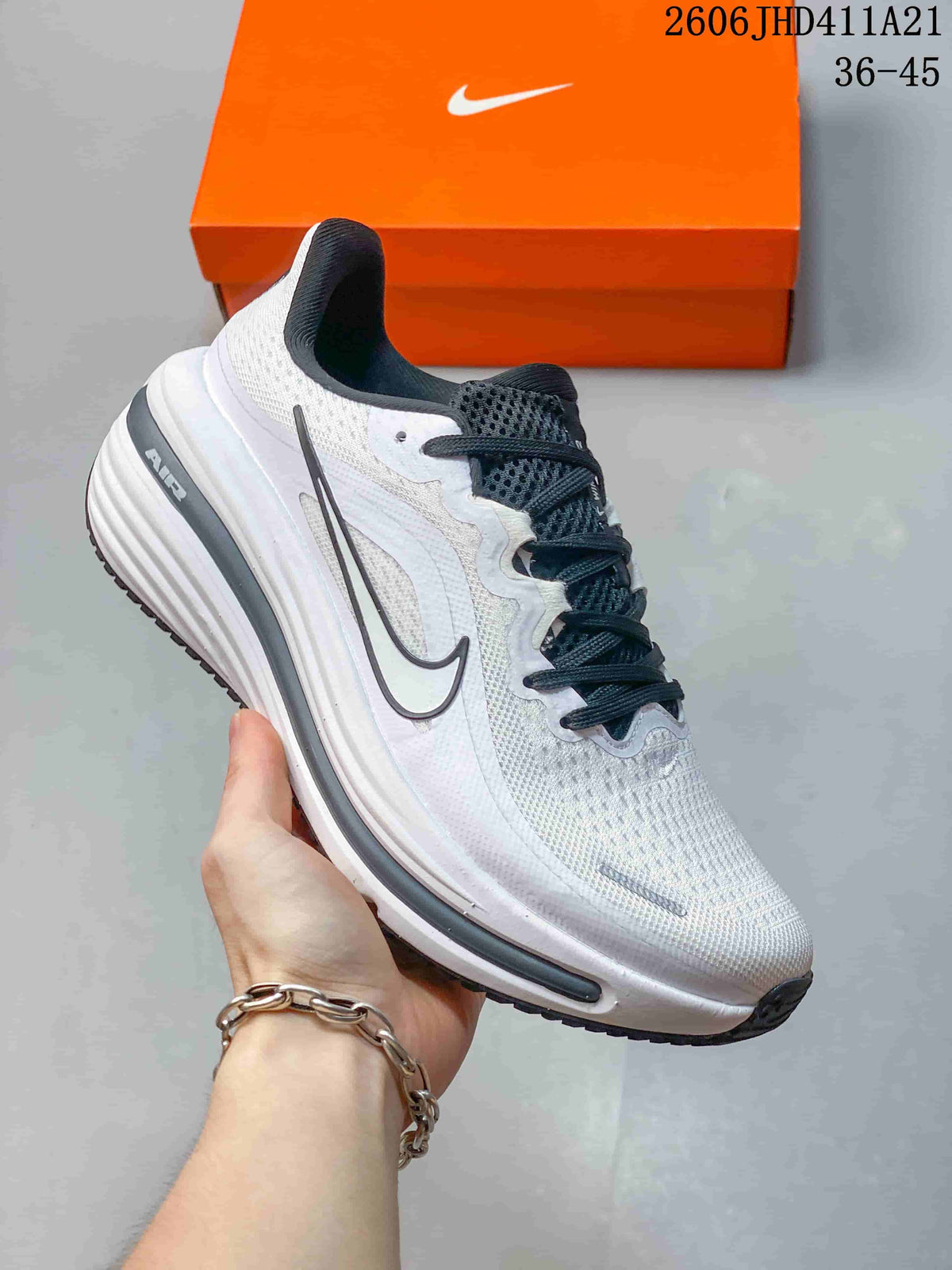 Nike Air Zoom Winflo 12 Running Shoes
