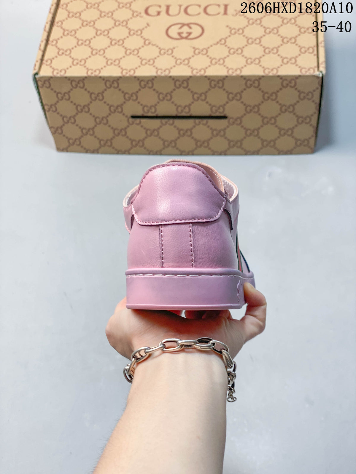 Gucci Pink Retro Low-Top Sneakers with Web Stripe 2606HXD1820A10