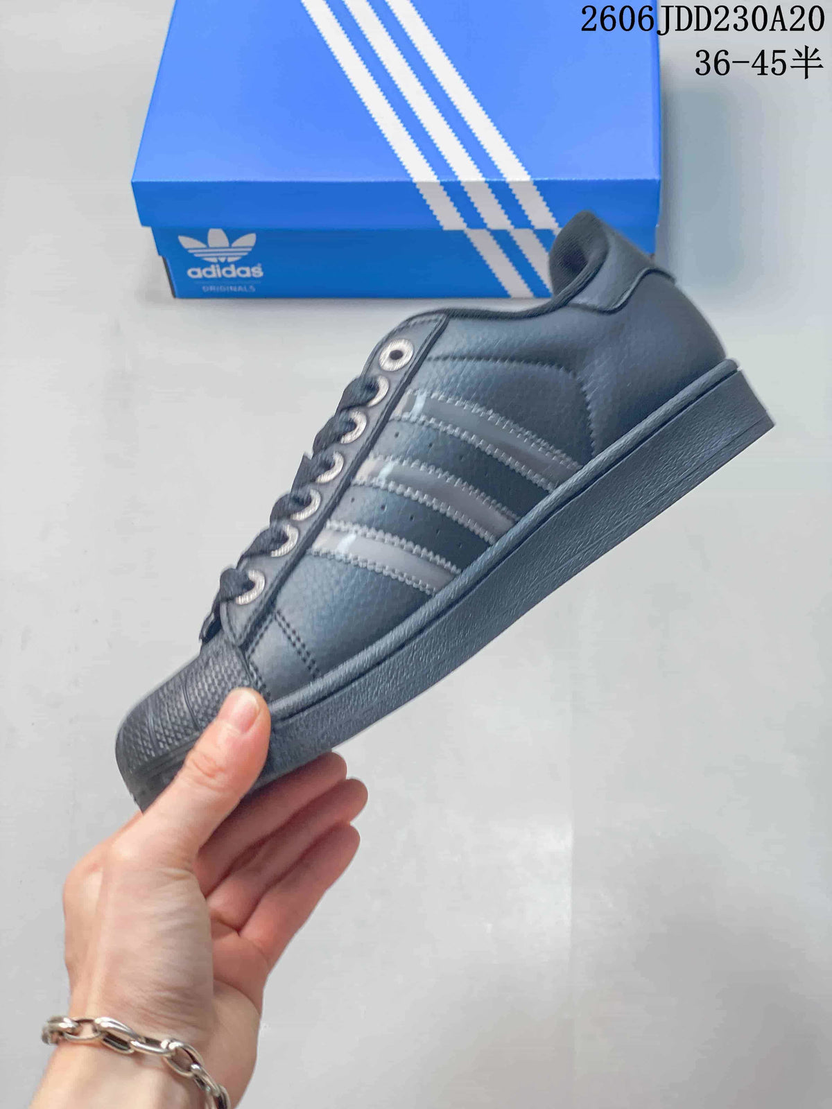 Adidas Originals Superstar Low-Top Sneakers JQ3914