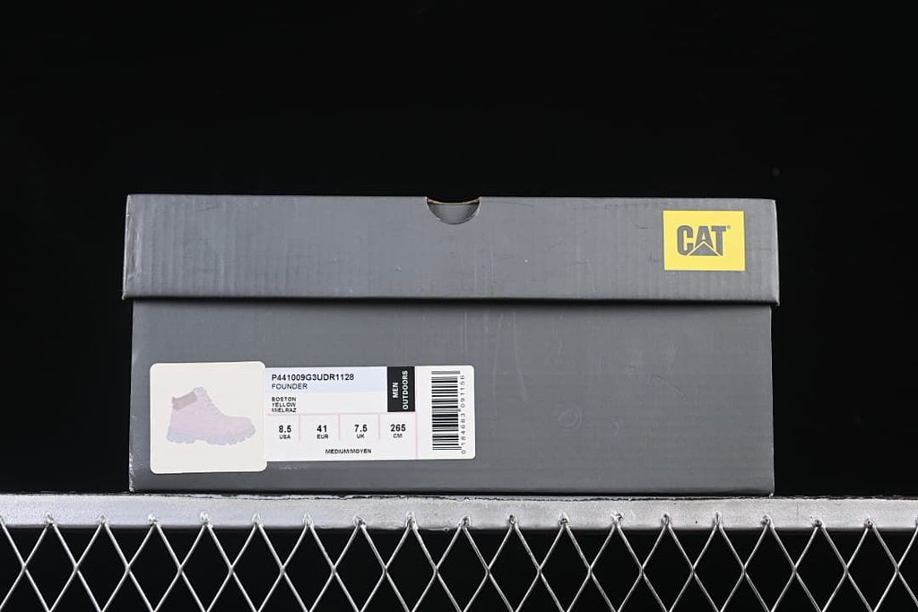 CAT Founder Mid-Top Work Boots in Wheat