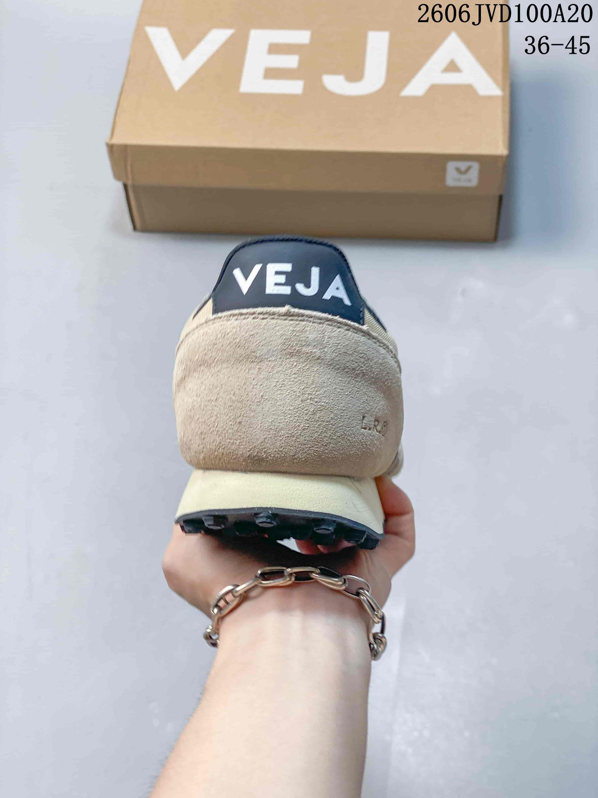 Veja Esplar Low Sneakers Beige Navy 06JVD100A20