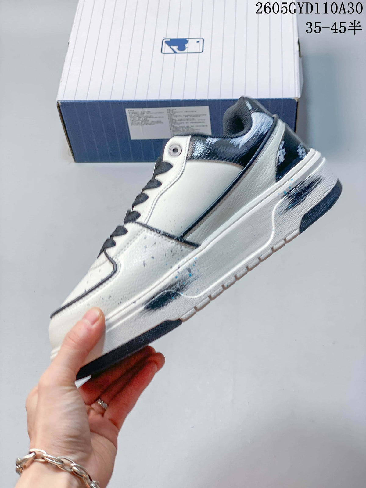 MLB Chunky Liner Low-Top Sneakers, White and Navy
