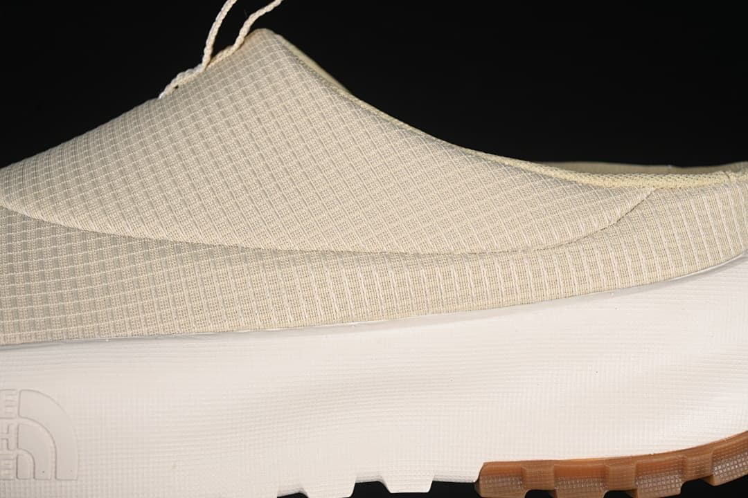 The North Face Hedgehog Sneaker Mule, Gravel/White Dune