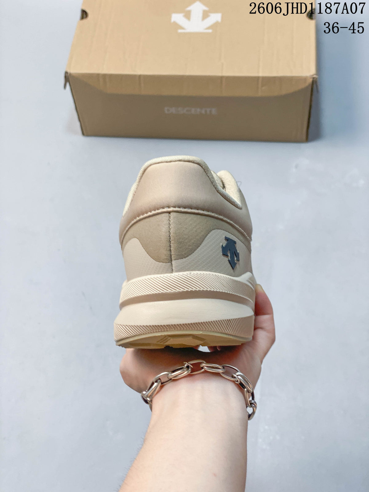 DESCENTE LAVITATE TRAIL WIRE 3.0 Beige Sneakers JHD1187A07