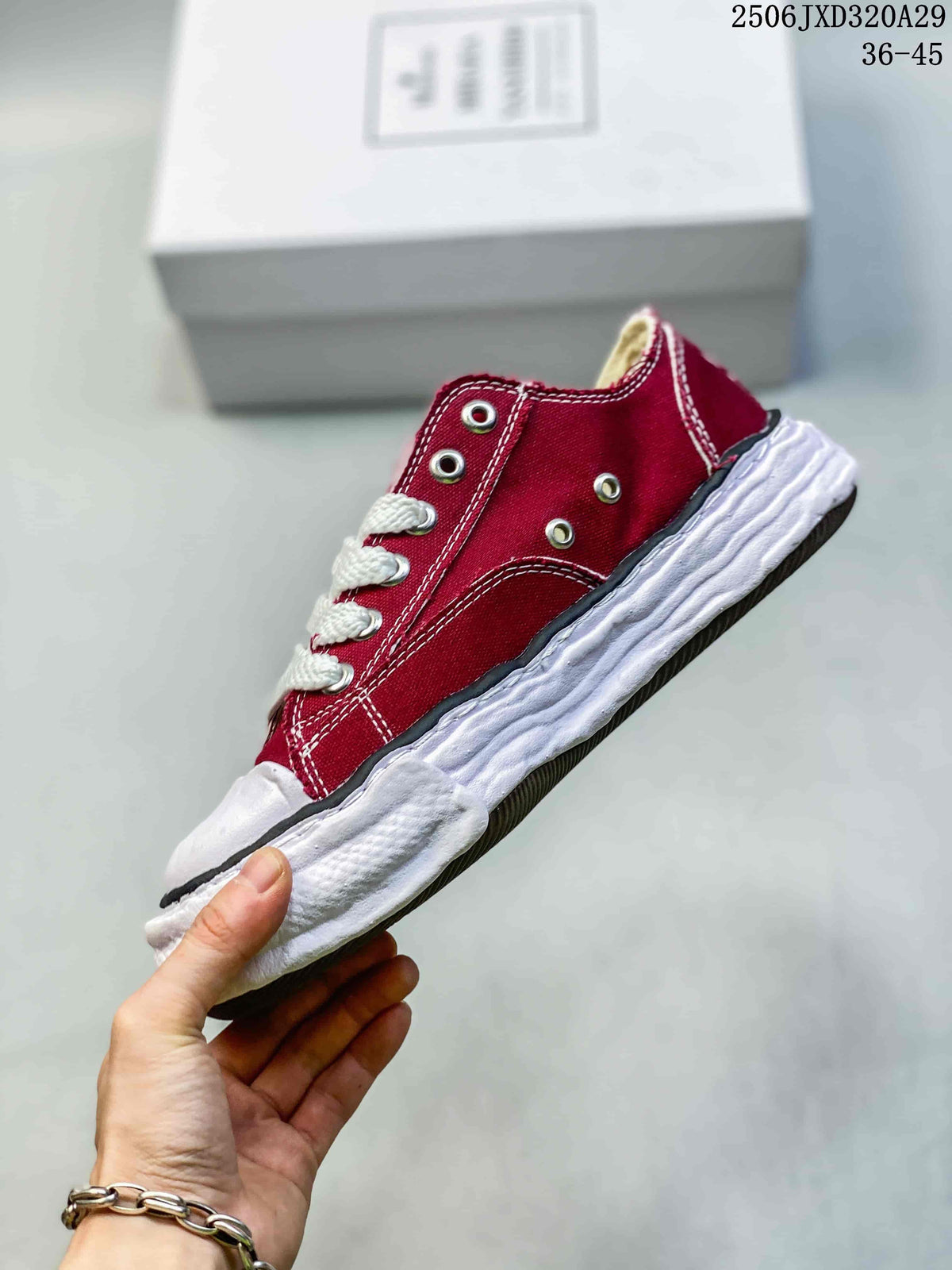 Maison Mihara Yasuhiro Blakey Low-Top Sneakers in Burgundy