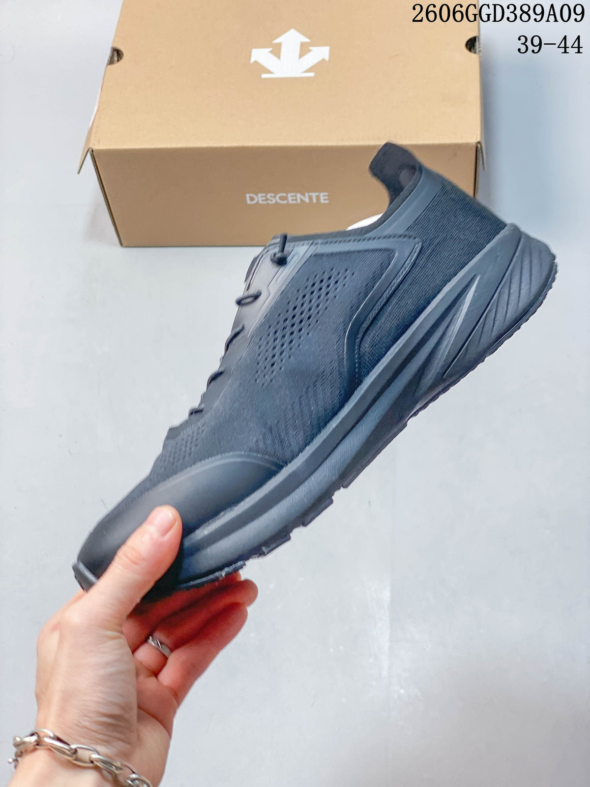 Descente Z-FOAM Running Shoes, Dark Gray, 2606GGD389A09