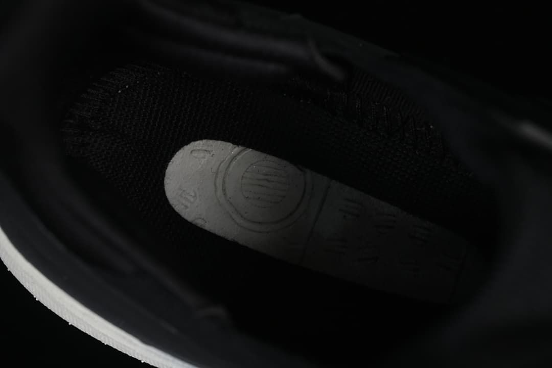 Y-3 x adidas Ultraboost 5 Sneakers Black JR6647