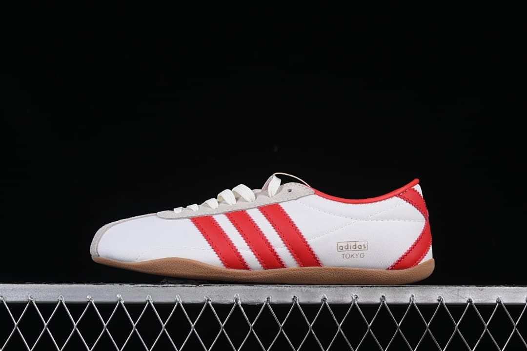 adidas Tokyo W JI3300 Sneakers in White and Red
