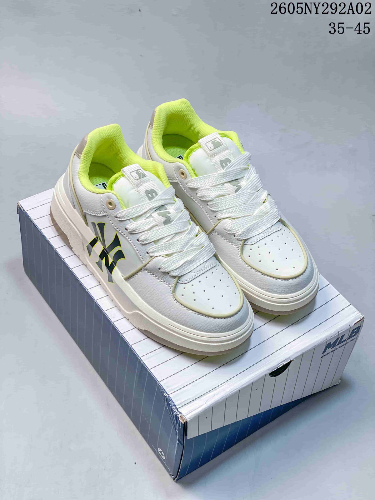 MLB Chunky Liner Low-Top Sneakers, White and Green