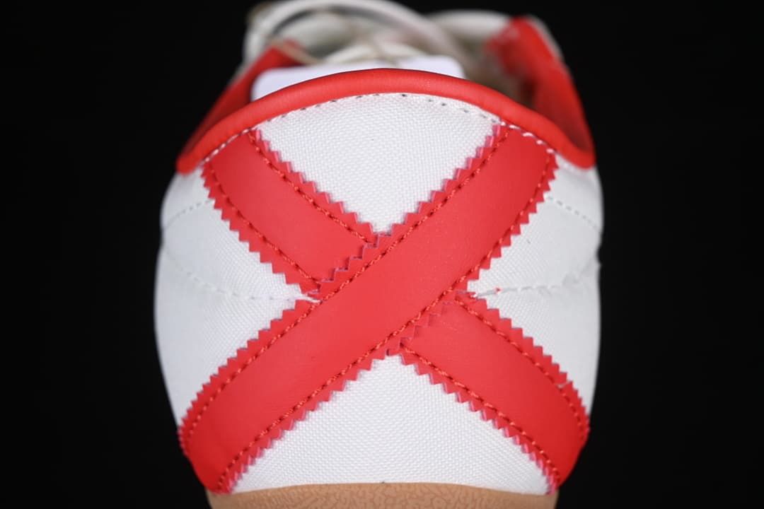 adidas Tokyo W JI3300 Sneakers in White and Red