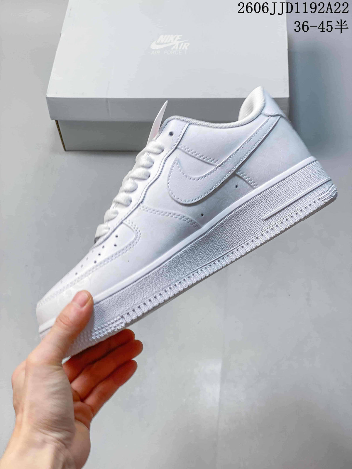Nike Air Force 1 ’07 Low Porcelain White Sneakers