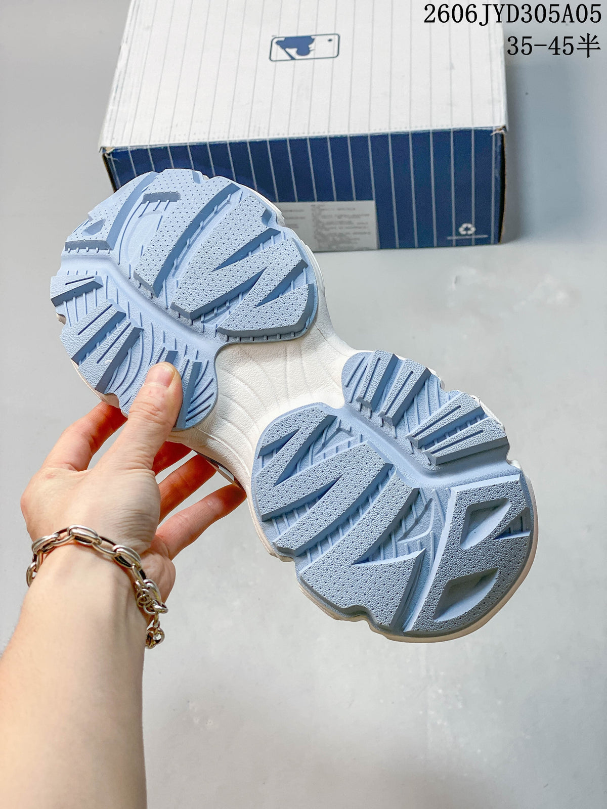 MLB Winner Chunky Sneakers White Silver Blue 3ASHWD05N