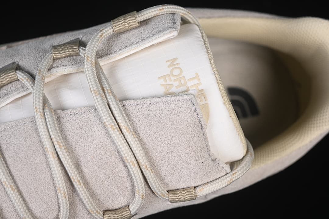 The North Face Dune Low-Top Hiking Sneakers NF0A8AD94QI-A096